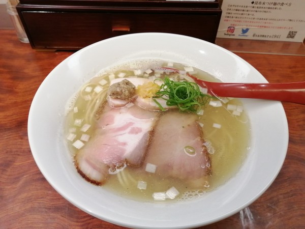 「塩そば　　　980円」@三馬路 東京店の写真