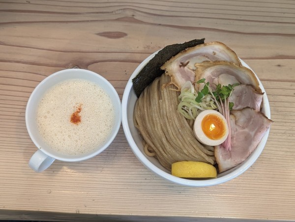 「金土日限定五弦屋特製つけ麺大」@五弦屋の写真