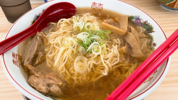 「醤油大盛らーめん」@らーめんの千草 仙台分店の写真