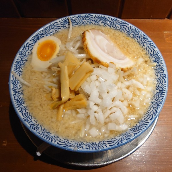 「こってり背脂ラーメン」@麺や 麺五郎の写真