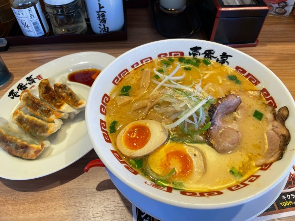 「白味噌ラーメン　味玉トッピング」@ラーメン屋 壱番亭 北加賀屋店の写真