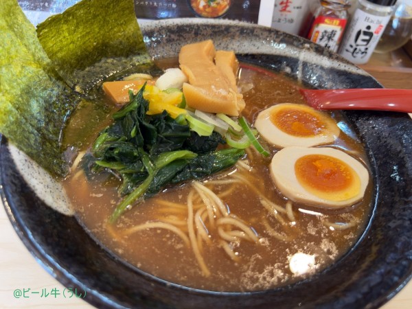 「焦がし煮干し醤油らーめん(850円)駐車券持参サービス味玉、あぶ」@らぁ麺屋 麓の写真