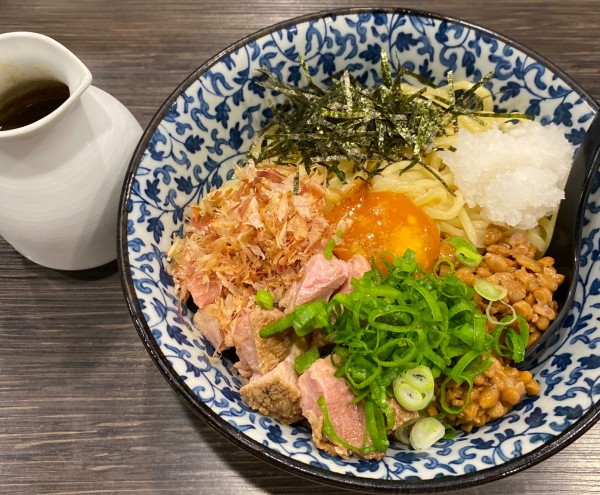 「【限定】冷やしぶっかけ納豆みそらーめん 1100円」@ど・みそ 町田店の写真