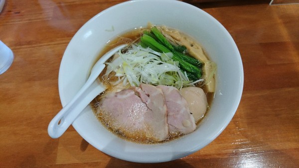 「特製貝出汁中華そば(醤油)1000円」@中華そば 芳の写真