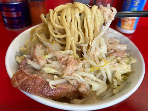 「小ラーメン800円（ニンニク、アブラ）」@ラーメン二郎 生田駅前店の写真