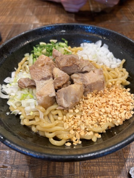 「ガーリックまぜそば」@七福軒の写真