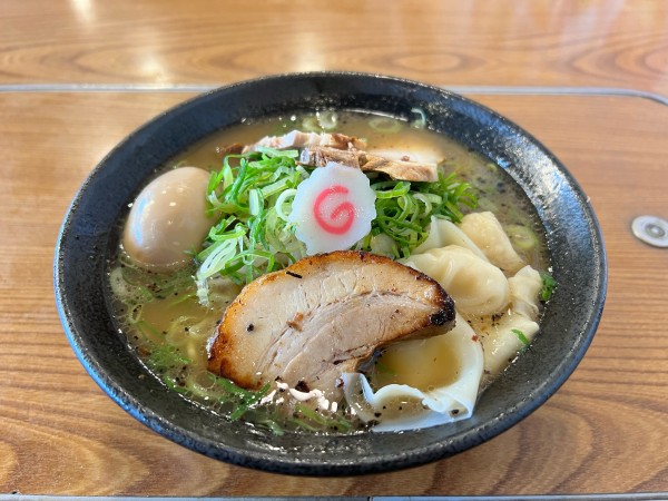 「特製焦がし豚骨かさね味」@麺屋二郎の写真