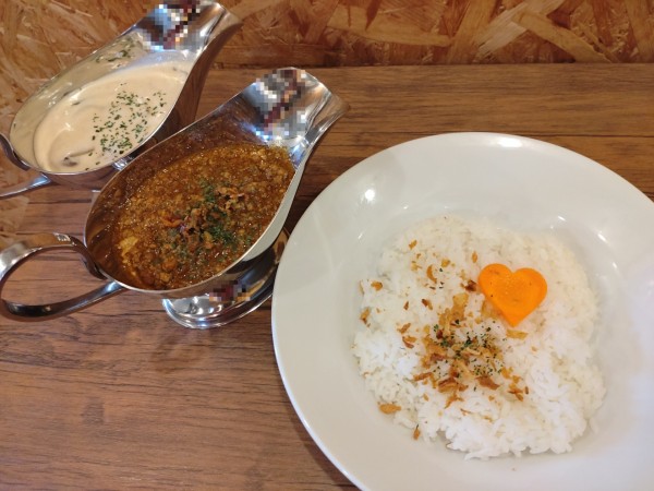 「パリセット　１５００円」@フランスカレーの写真