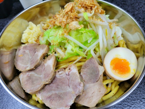 「汁なし大盛(ニンニク)」@らーめん 汁なし 兄貴んちの写真