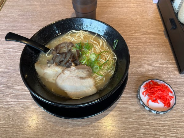 「天神ラーメンバリカタ」@天神 大垣本店の写真