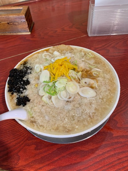 「チャーシュー大盛、玉葱、無料大脂、柚子増」@らーめん処 潤 宮内店の写真