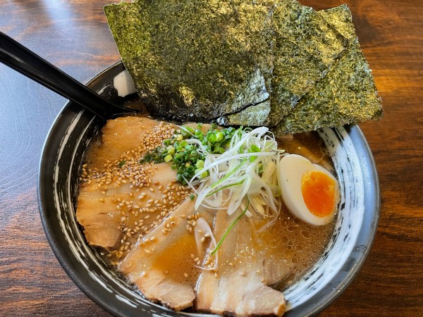 「特製醤油チャーシューメン」@麺や 鶏恵 ときわ店の写真