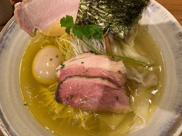 「特上塩らぁめん」@Japanese Ramen 五感の写真