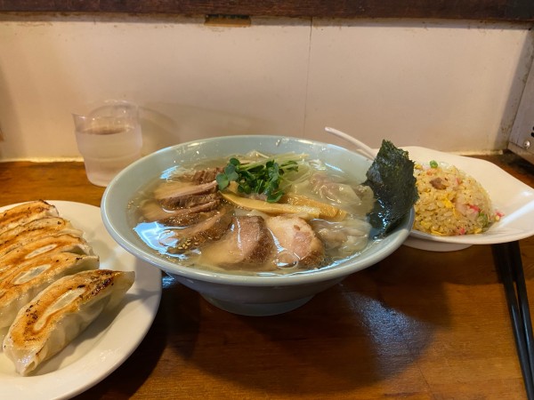 「チャーシューワンタン1190円 チャーハン小盛り660円 餃子4」@佐野ラーメン たかのの写真