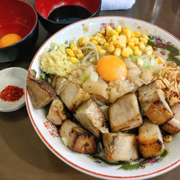 「味噌󠄀 汁なし少､豚増し､マー油､生卵」@自家製麺 まさきの写真