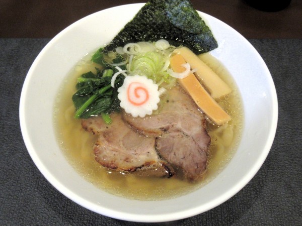 「塩らぁ麺（880円）」@手打ち 蓮の写真