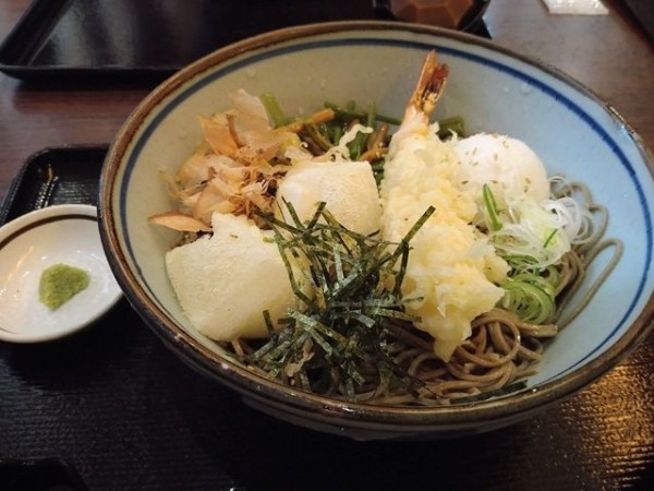 「名物お好みぶっかけそば（4種盛り）」@信州そば処 そじ坊 京都五条イオンモール店の写真
