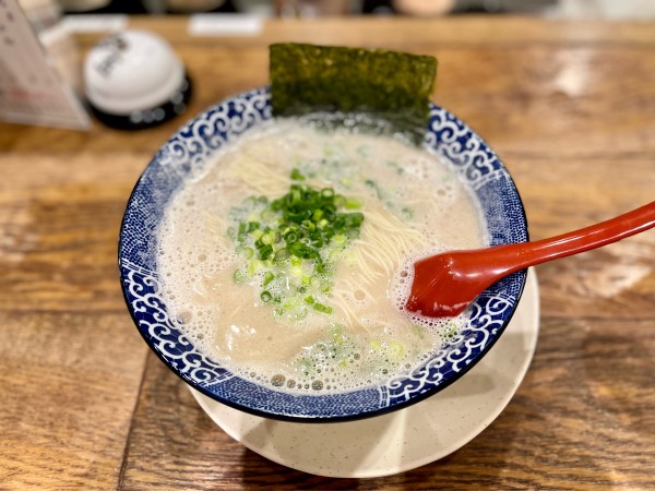 「豚骨ラーメン(肉抜き)」@博多ラーメン 鶴亀堂 天白平針店の写真