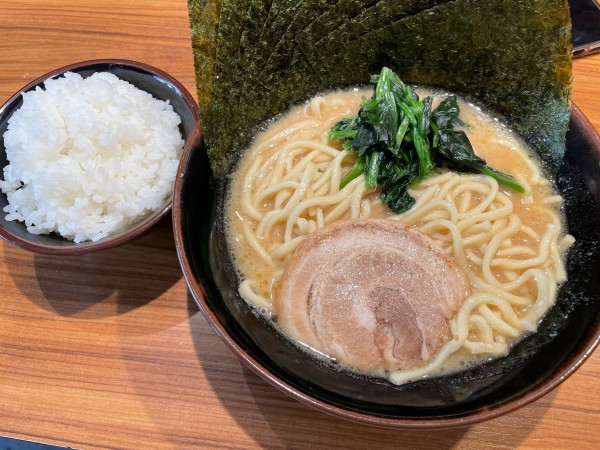 「ラーメン」@横浜家系ラーメン 豊島家の写真