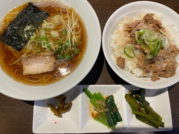「ランチセット（中華そば+肉めし）850円」@麺処 遊 蕨店の写真