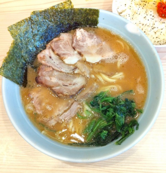 「極みチャーシューメン(並) 900円」@家系 武の極みの写真