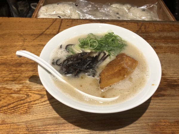 「限定：豚頭豚骨(食べ比べセット)1,500円①」@渡なべの写真