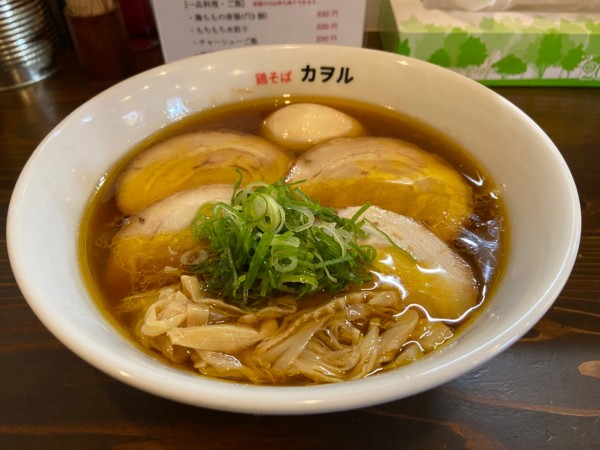 「鳥そば醤油全部乗せ(980円)」@鶏そば カヲルの写真