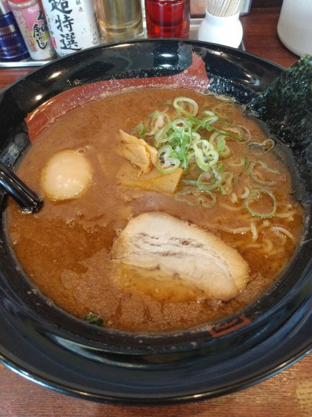 「とんこつ節粉醤油ラーメン」@ラーメン&らーめん一代元 白岡店の写真