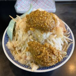 雅狼麺　ニンニク　980円