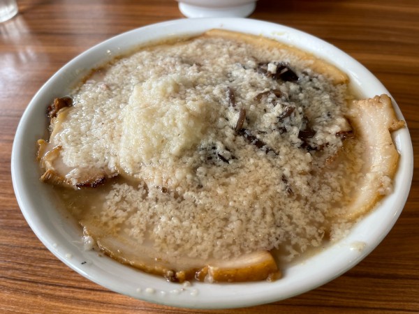 「ラーメン➕肉増し」@麺家ひまりの写真