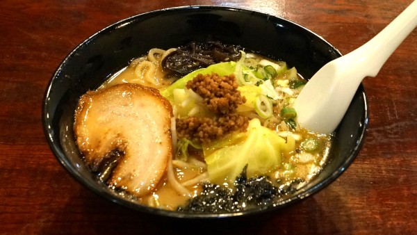 「とんこつキャベツのせ」@とんこつらーめん つけめん 鋼 HAGANEの写真