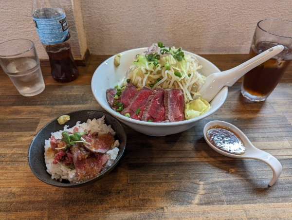「タリアータまぜそば　ビーフ丼」@麺屋 承太郎の写真
