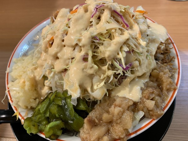 「冷やし中華　全マシアレガリマヨ」@豚山 栄店の写真