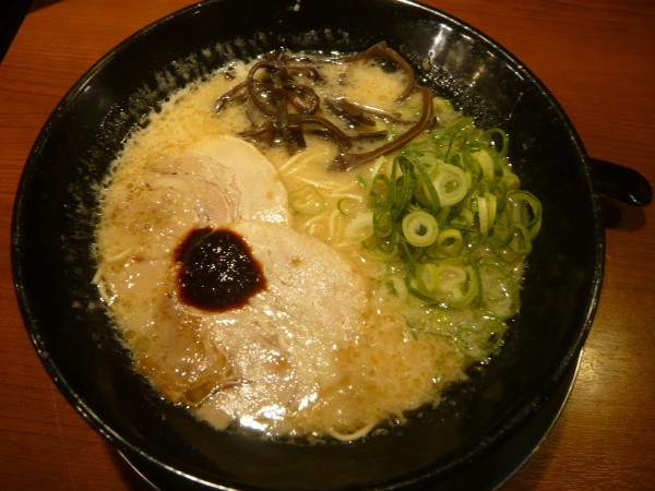 「中洲屋台とんこつラーメン」@元祖博多中州屋台ラーメン 一竜 国分寺店の写真