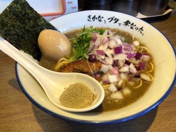 「味玉らーめん」@さかなとブタで幸なった。の写真