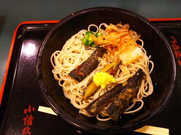 「【期間限定】揚げ茄子おろし」@小諸そば 麹町店の写真
