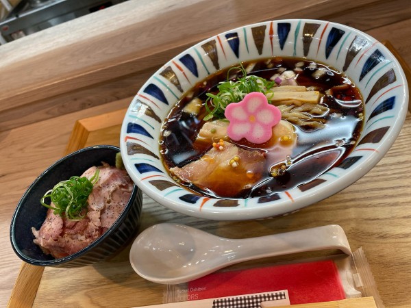 「冷やしえびそば＋ミニローストポーク丼」@えびそば 緋彩の写真