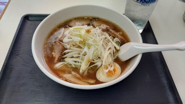 「ネギチャーシュー麵 800円」@王ちゃんラーメンの写真