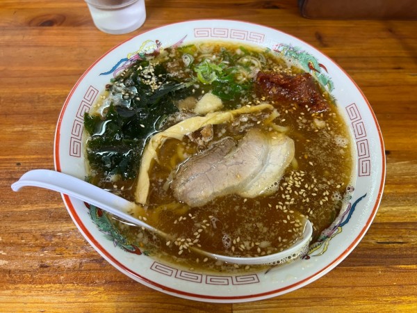 「わらべ醤油ラーメン　ばんからトッピング」@わらべ食堂の写真