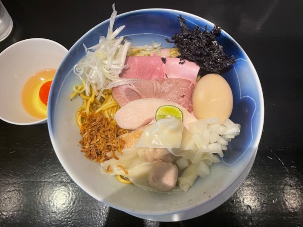 「【限定】特製鶏油まぜそば　¥1500」@KaneKitchen Noodlesの写真