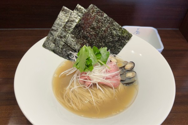 「【限定】しじみそば」@寿製麺 よしかわ 西台駅前店の写真