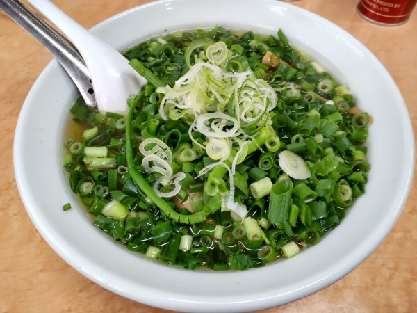 「青ネギラーメン(醤油)、ギョウザ」@太七の写真
