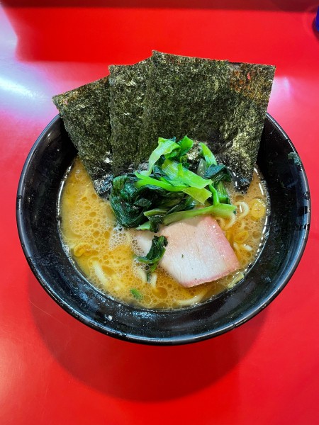 「ラーメン(770円)」@家系総本山 ラーメン吉村家の写真