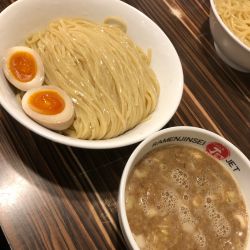 濃厚鶏煮込つけ麺