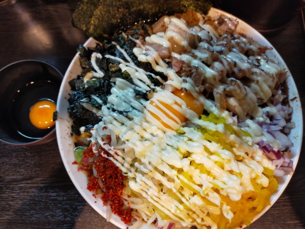 「【限定】にぼB1250円(大150円)たくあん生卵120円」@豚星。の写真