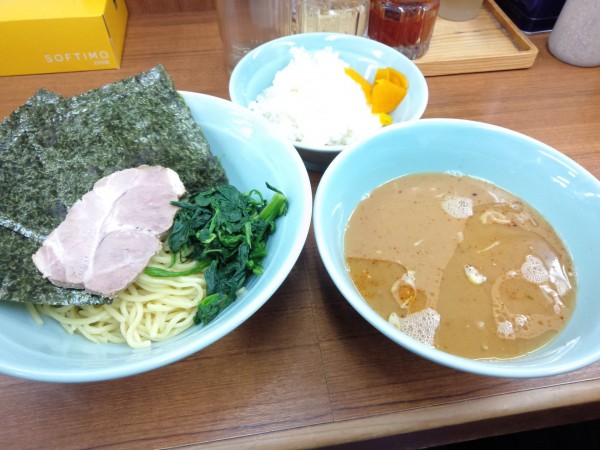 「つけ麺並硬め濃い目ライス　６５０円」@横浜ラーメン 武蔵家 北千住西口店の写真