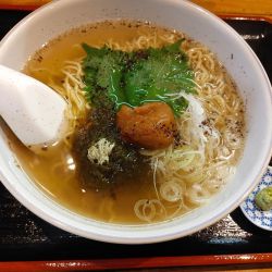 うめしそラーメン