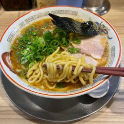 ラーメン　黒