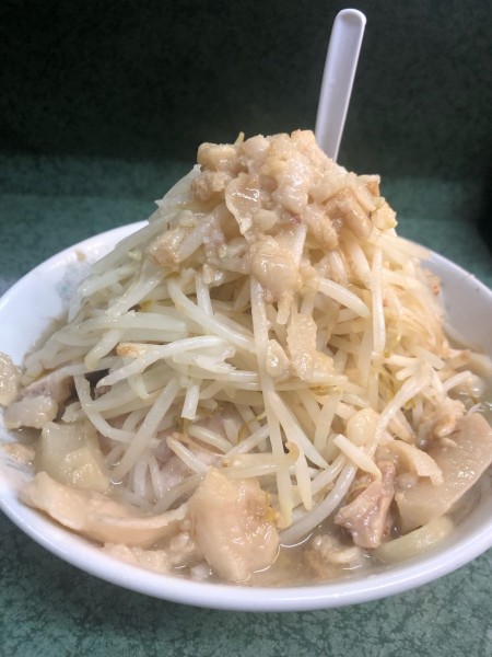 「豚入りラーメンヤサイアブラカタマリ　1200円」@ラーメン二郎 新宿小滝橋通り店の写真