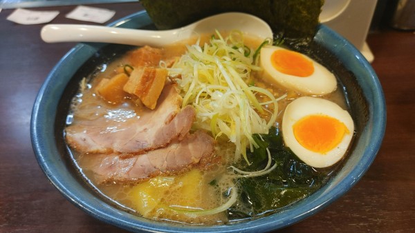 「豪快らーめん(普通➡ばり➡ばりばり)￥1,050」@もとまるの写真